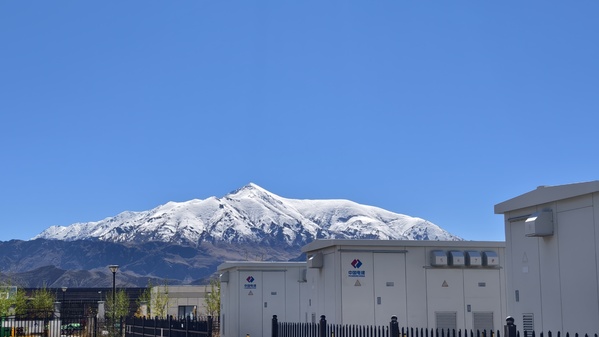 10西南分公司江当光储电站-高原雪域的3133cc拉斯维加斯.jpg